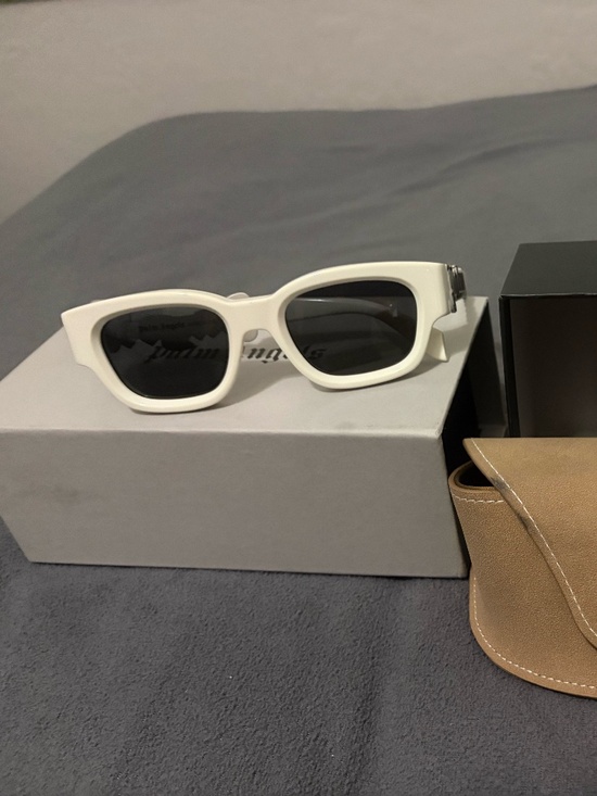 Palm Angels Accessories - Palm Angels like new sunglasses